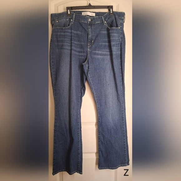 Lee Denim - Signature Levi Strauss Mid Rise Bootcut Blue Denim Jeans Sz 35 X 32 Western Rode